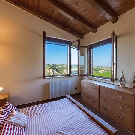 Casale Rosy 6&2, Emma Villa